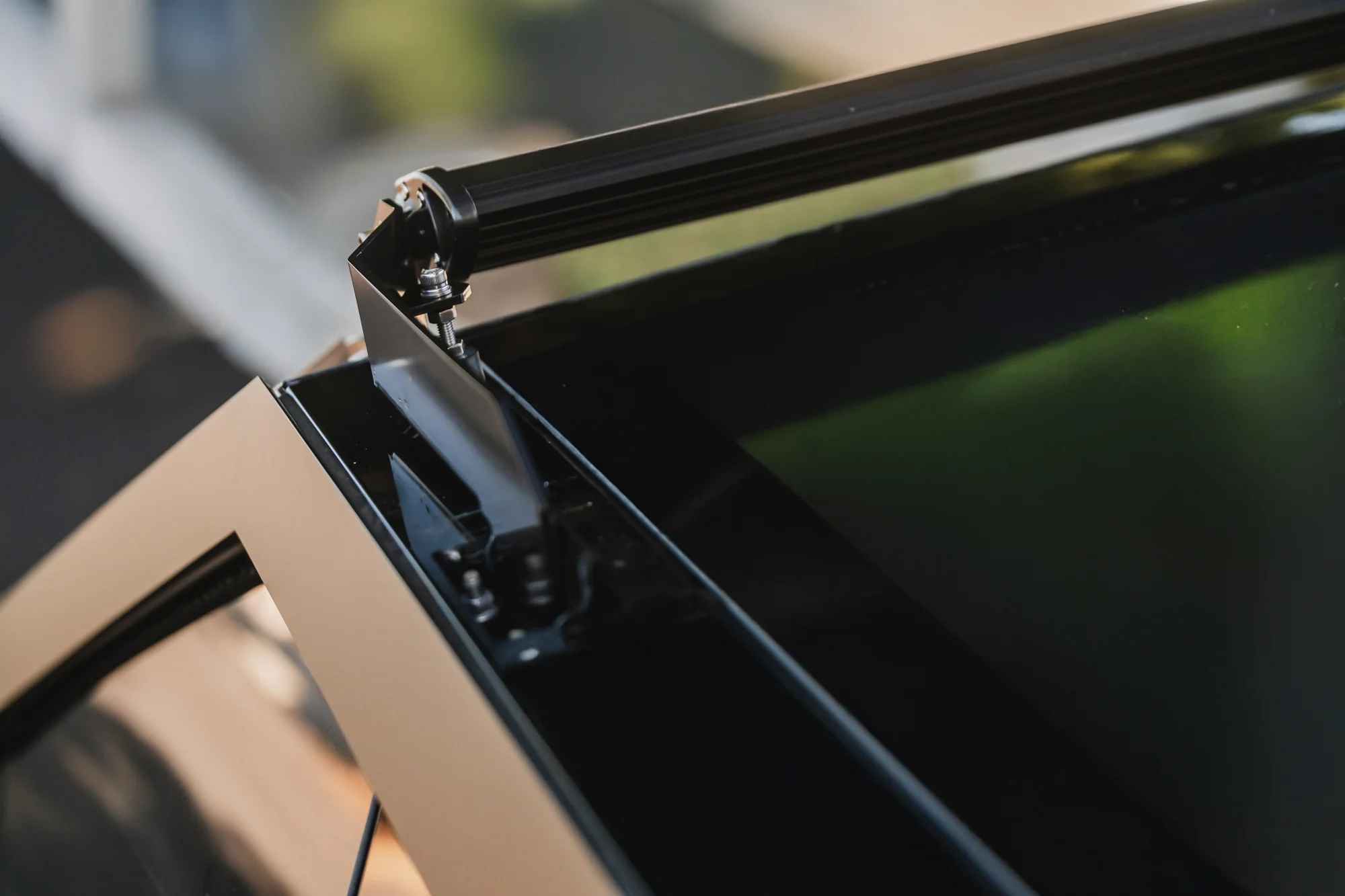 Tesla Cybertruck Roof LED Lightbar (Off-road) - Image 9
