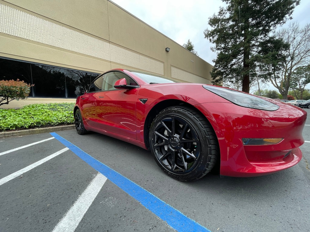 Tesla Model 3 Gloss Black (18-in) Blade Style Wheel Cover Set - Image 3