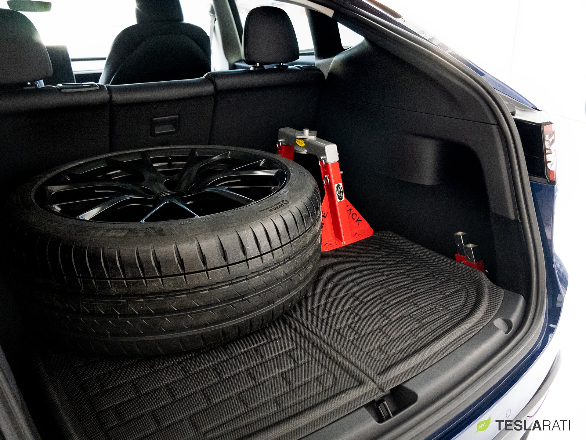 Tesla Model Y All-Weather 3D MAXpider Floor Mats and Liners - Image 14